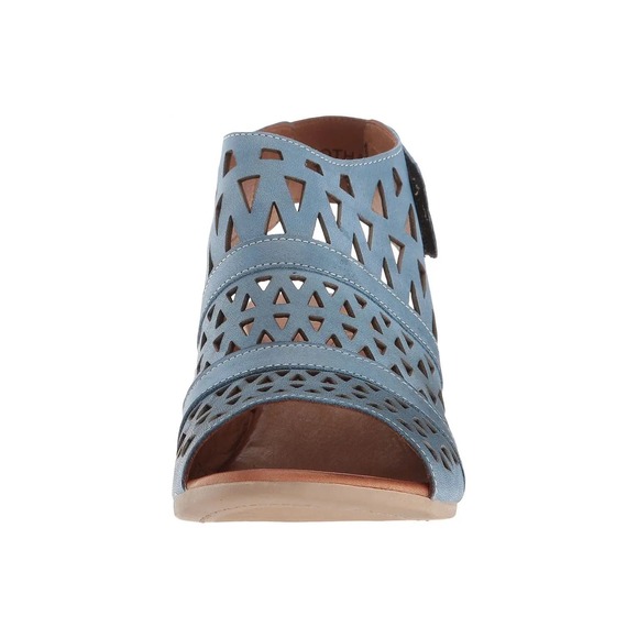 Spring Step Dorotha Block Heel Sandal - Size 9.5, Stylish Comfort - Picture 7 of 9